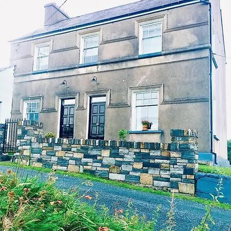 Traditional Donegal House On The Wild Atlantic Way Burtonport