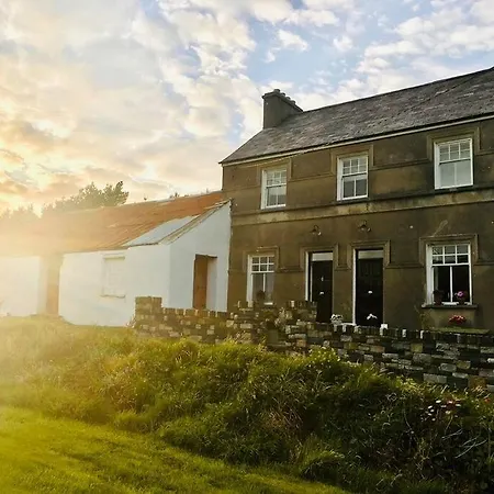 Traditional Donegal House On The Wild Atlantic Way Burtonport